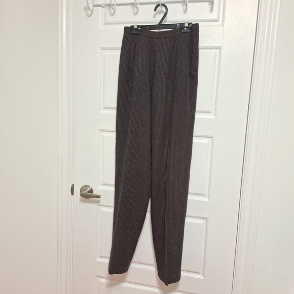 Canadian Made 2 Piece Business Suit size 4 Blazer size 2 Highrise Pants - Picture 7 of 11